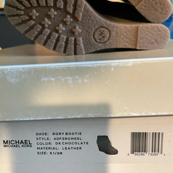 Michael Kors Bootie - Picture 13 of 13